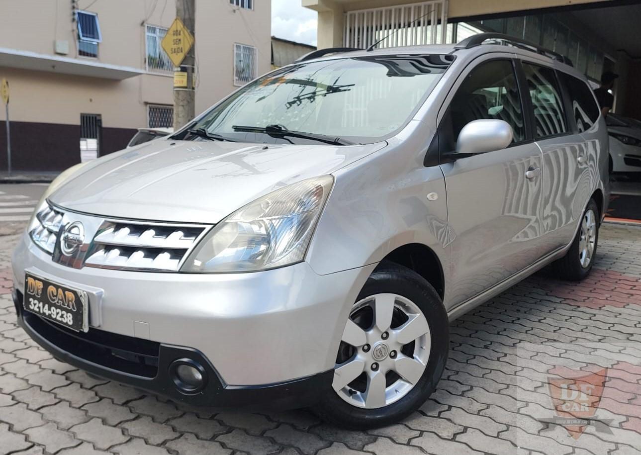 Nissan Livina  SL 1.8 7 lugares 2011